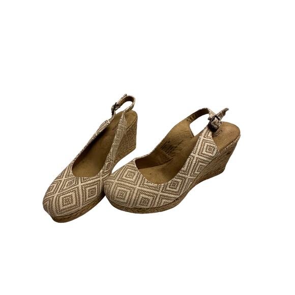 G.H. Bass & Co. Shoes - G.H. Bass and Co Tan Wedge Shoes Size 6